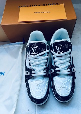 Zapatillas Louis Vuitton LV Trainer T- 44 Negras