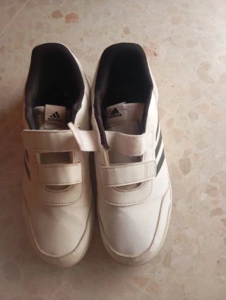 Zapatillas deportivas niño Adidas blancas