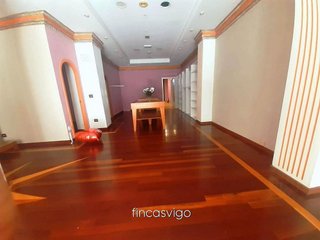Local comercial en venta en O Berbés - Peniche en Vigo