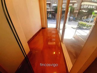 Local comercial en venta en O Berbés - Peniche en Vigo