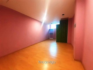 Local comercial en venta en O Berbés - Peniche en Vigo