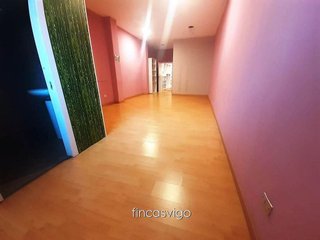 Local comercial en venta en O Berbés - Peniche en Vigo