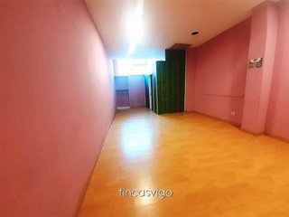 Local comercial en venta en O Berbés - Peniche en Vigo