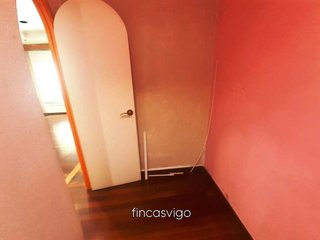 Local comercial en venta en O Berbés - Peniche en Vigo