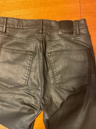 Pantalones Massimo Dutti cuero negro