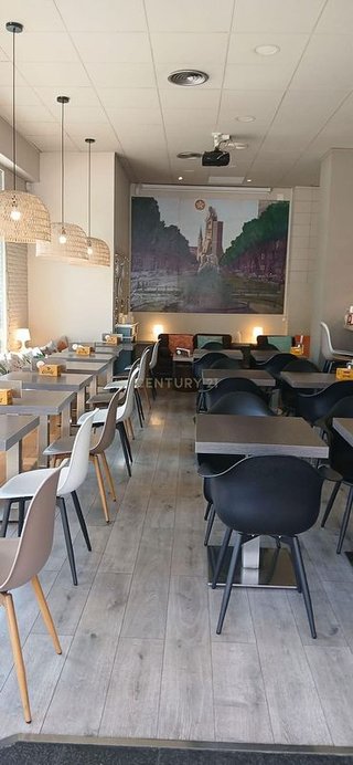 Local comercial en venta en Eixample Nord – La Devesa en Girona