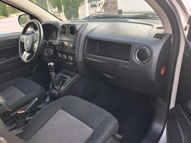 Jeep Compass 2.2 CRD Limited 4x2 2012, foto 7