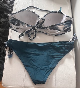 Bikini verde y negro talla L