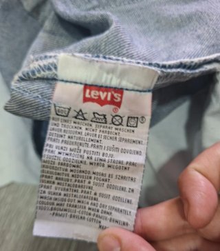 Pantalon corto levis