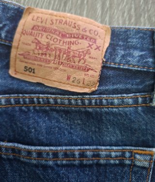 Pantalon corto levis