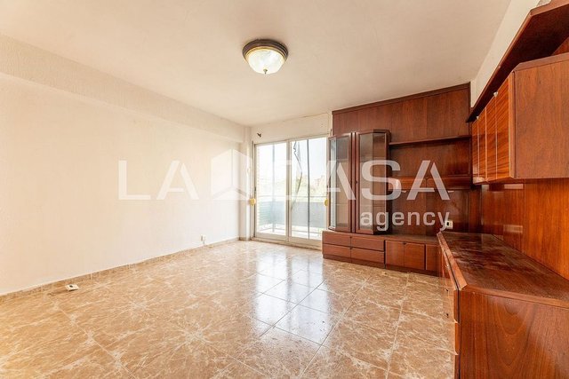 Piso en venta en Trinitat en Valencia
