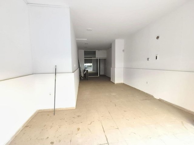 Local comercial en venta en Tormos en Valencia