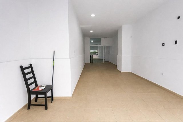 Local comercial en venta en Tormos en Valencia - Imagen 2