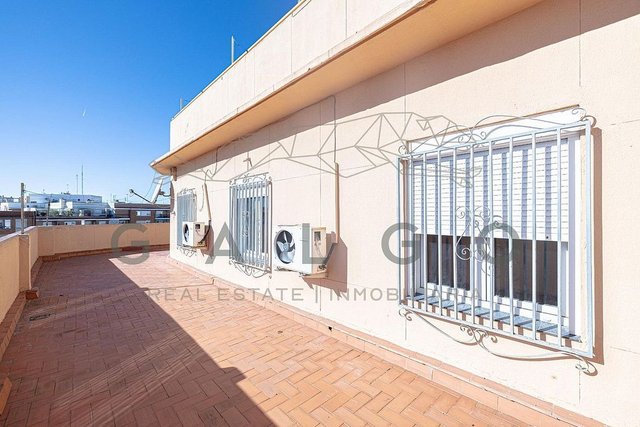 Ático en venta en Patraix en Valencia - Imagen 2