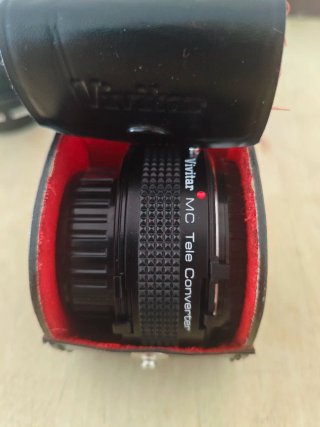 Lote objetivos Cosina 70-210mm y Convertidor Vi