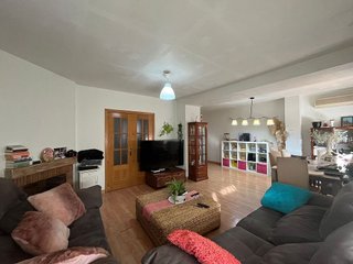 Casa adosada en venta en Velilla de San Antonio