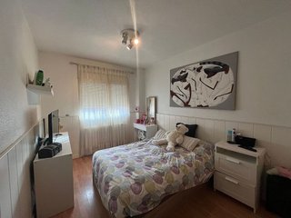 Casa adosada en venta en Velilla de San Antonio
