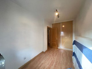 Casa adosada en venta en Velilla de San Antonio