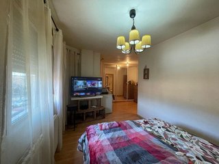 Casa adosada en venta en Velilla de San Antonio