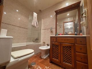 Casa adosada en venta en Velilla de San Antonio
