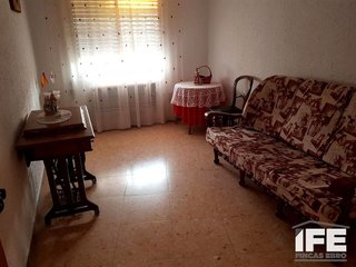 Chalet en venta en Alagón