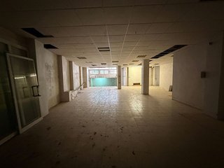 Local comercial en venta en Llevant en Igualada