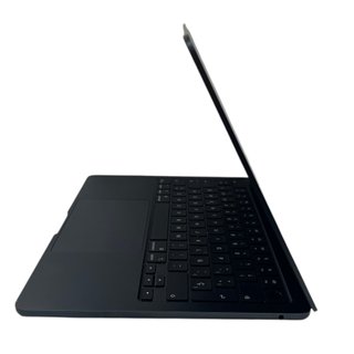 MacBook Air 13" M5