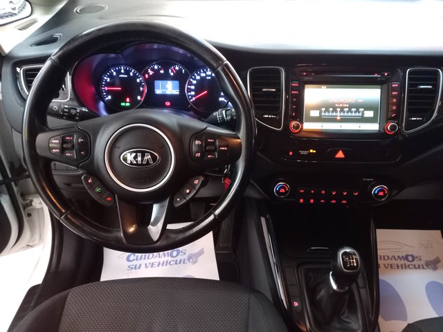 KIA Carens 1.6GDI 136CV 7 PLAZAS !! DISTINTIVO C
