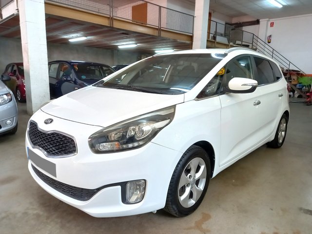 KIA Carens 1.6GDI 136CV 7 PLAZAS !! DISTINTIVO C