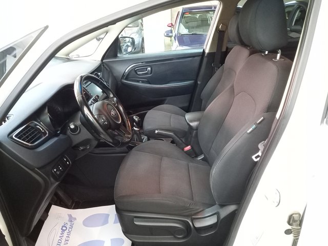 KIA Carens 1.6GDI 136CV 7 PLAZAS !! DISTINTIVO C
