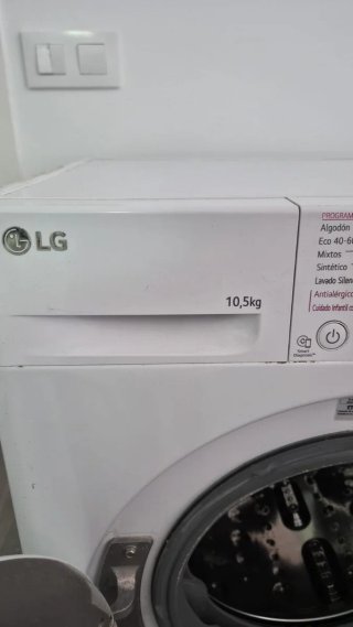 Lavadora LG 10,5kg Carga Frontal