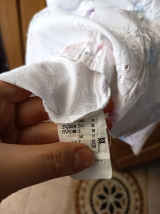 Camicetta floreale bianca