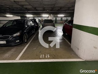 Garaje en venta en Sant Ildefons en Cornellà de Llobregat
