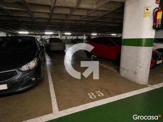 Garaje en venta en Sant Ildefons en Cornellà de Llobregat
