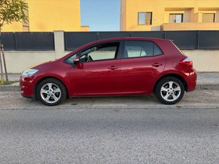 Toyota Auris 2010
