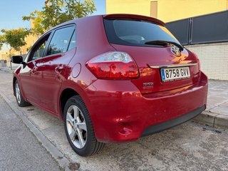 Toyota Auris 2010