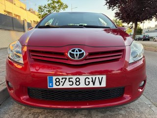 Toyota Auris 2010