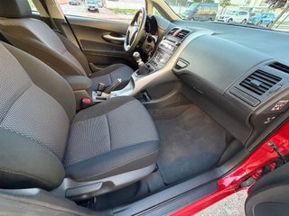 Toyota Auris 2010