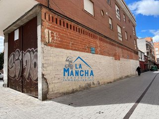 Local comercial en venta en Carretas - Huerta de Marzo - La Pajarita en Albacete