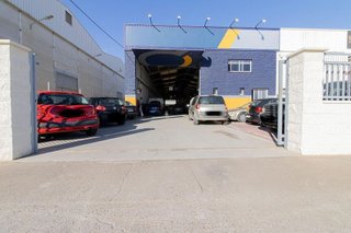Nave industrial en venta en Avda. de Abril. - 9 de octubre en Sagunto