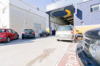 Nave industrial en venta en Avda. de Abril. - 9 de octubre en Sagunto