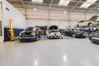 Nave industrial en venta en Avda. de Abril. - 9 de octubre en Sagunto