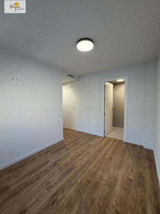 Piso en alquiler en Fonteta de Sant Lluís en Valencia - Imagen 26