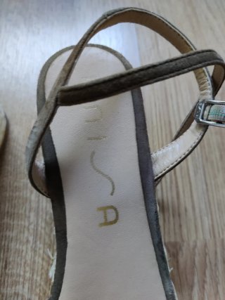 Sandalias Unisa Marrones