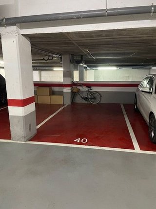 Garaje en venta en Gorg - Pep Ventura en Badalona