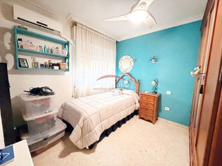 Casa adosada en venta en Colores - Entreparques en Sevilla