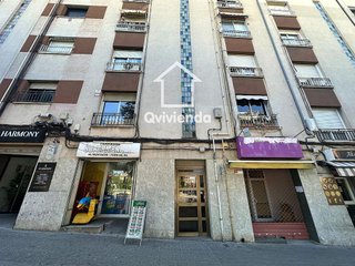 Local comercial en venta en Plaça Catalunya - Escola Industrial en Terrassa