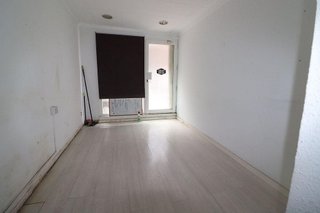 Local comercial en venta en Gavarra en Cornellà de Llobregat