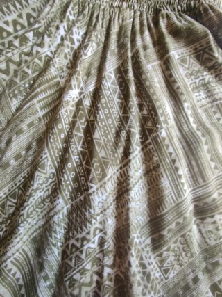 Vestido Midi Bohemio Verde y Beige Talla M