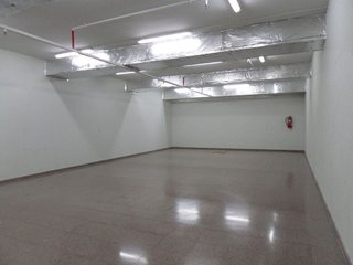 Local comercial en alquiler en El Congrés i els Indians en Barcelona - Imagen 32